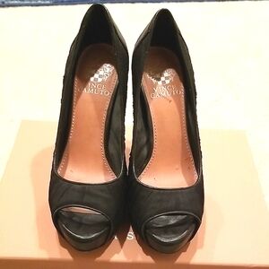 Vince Camuto Elegant Black Leather & Chiffon Peep Toe Heels Size 6 Preloved